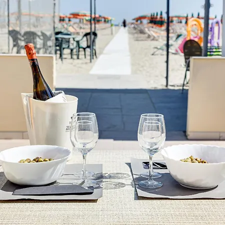 Gadames - Lunch On The Cervia